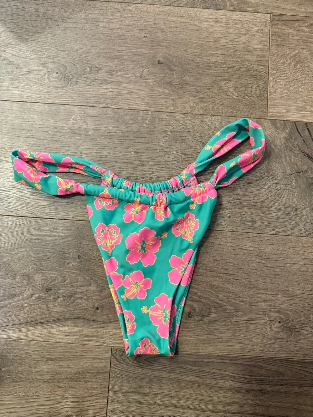 Kulani Kinis Swim Bottoms - Melon Sorbet